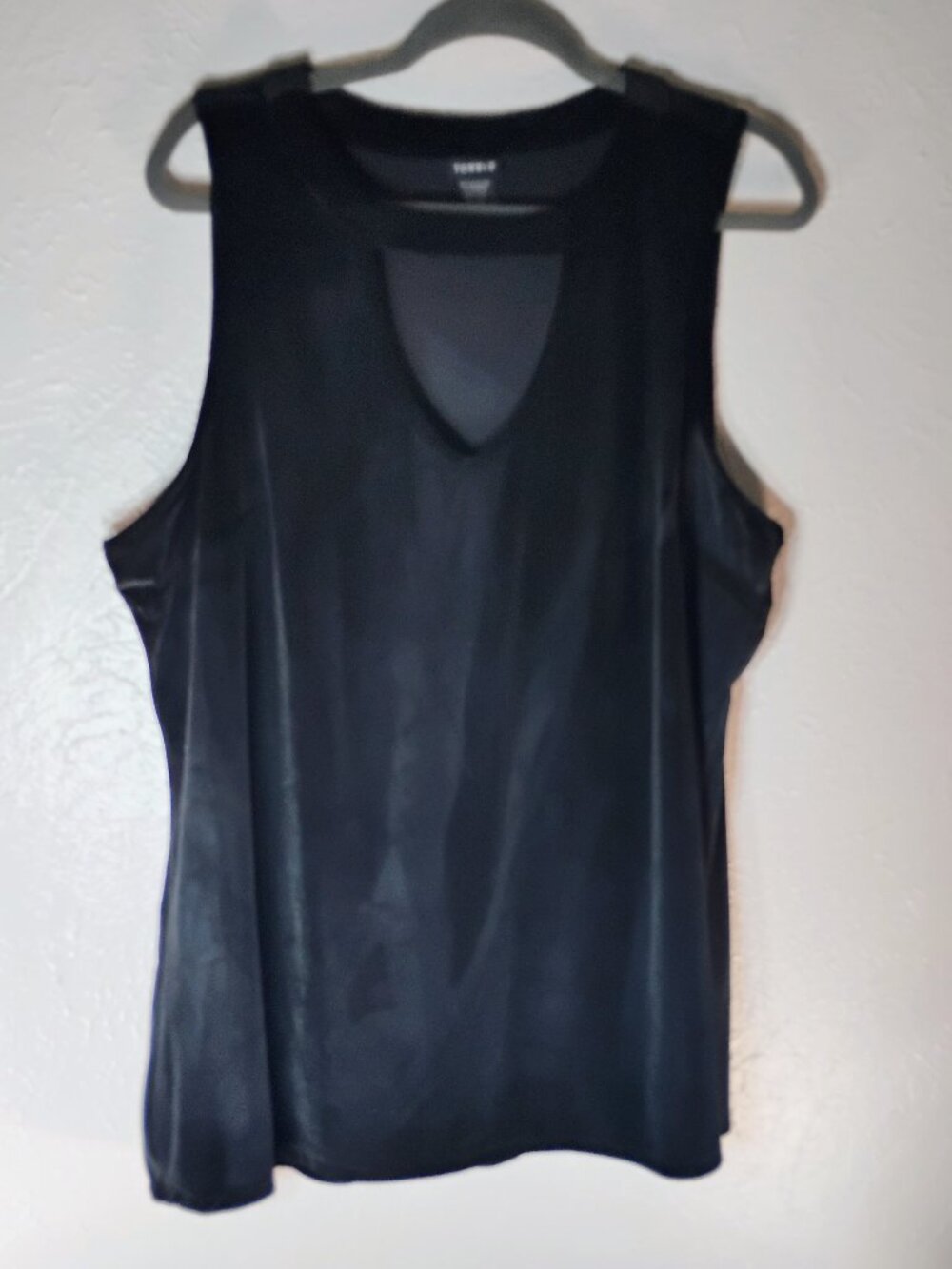 Torrid Very Black Women's Velvet Velour Tank Top Size 2x